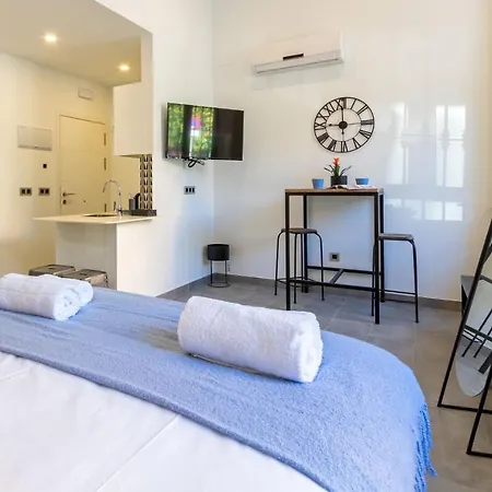 Nine O Clock San Agustin Appartement Sevilla Buitenkant foto