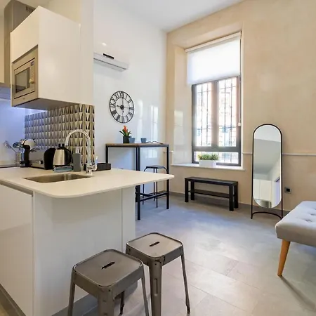 Nine O Clock San Agustin Appartement Sevilla Buitenkant foto
